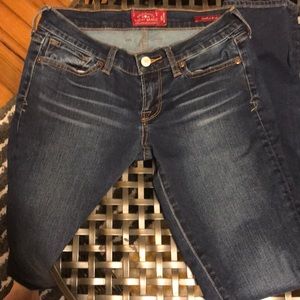 Like New 🍀 Lucky Jeans Size 0/25